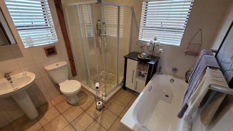 3 Bedroom Property for Sale in Reebok Western Cape